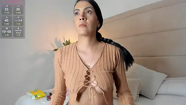 EvaaSinclair from StripChat is Freechat