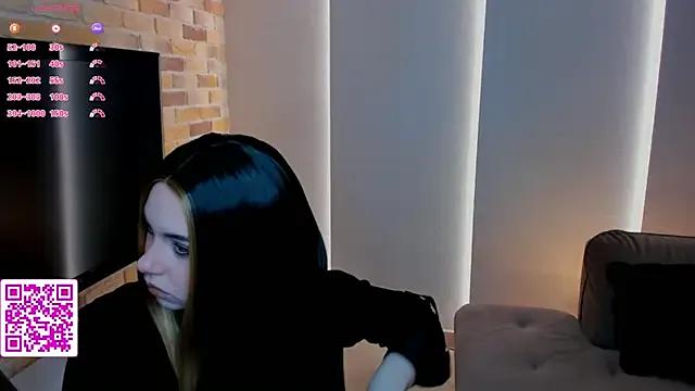 EvaBlimey from StripChat is Freechat