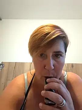 Evalibertinesexy from StripChat is Freechat