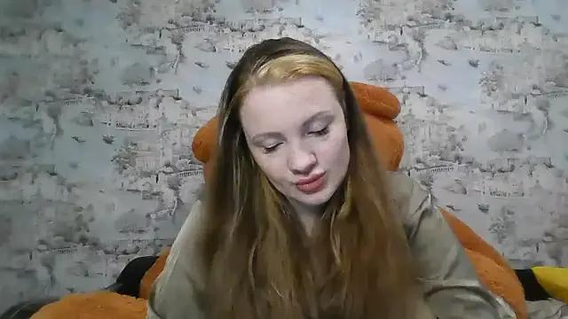 Eveline_May from StripChat is Freechat