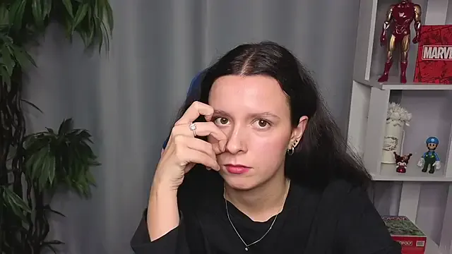 EvelynGonzalez from StripChat is Freechat