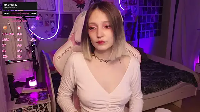 Evierosen from StripChat