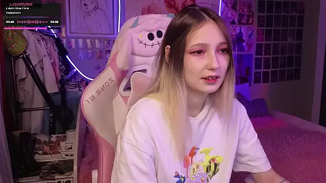 Evierosen from StripChat