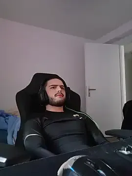 EyesNeverLies from StripChat is Freechat