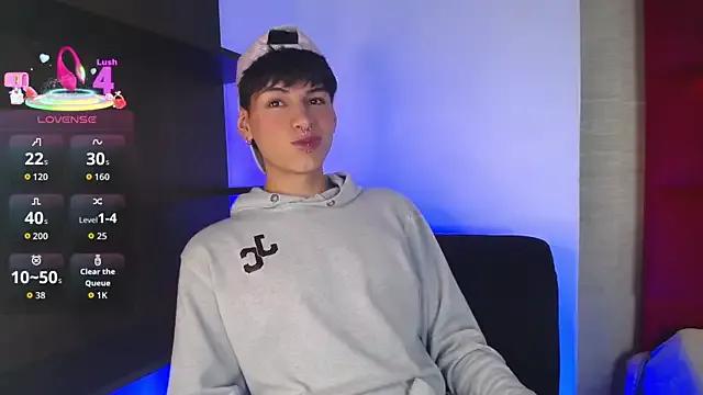 Ezra_Storm from StripChat is Freechat