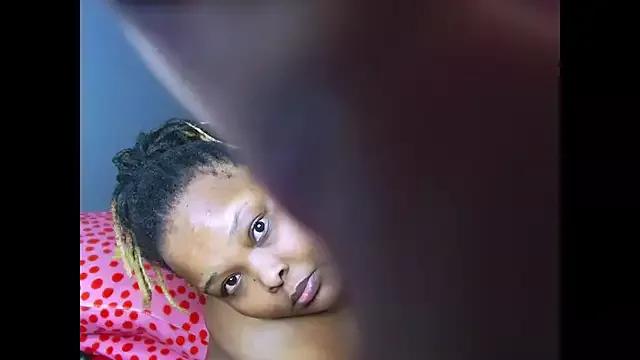 fatafricanqueen from StripChat