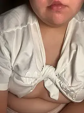 fatty_asian_lana from StripChat is Freechat