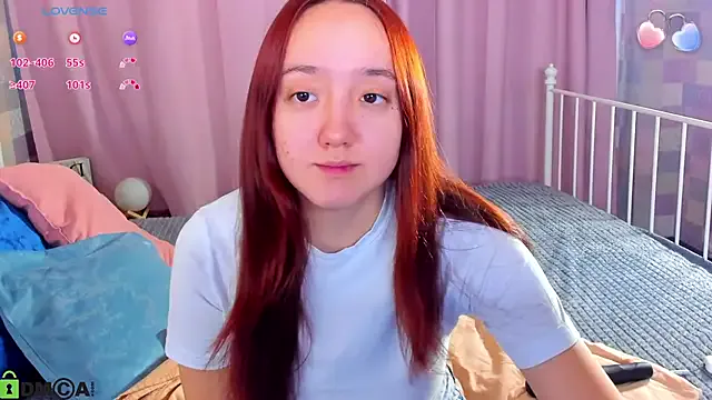 Fera1_Berry from StripChat is Freechat