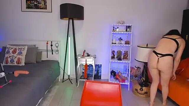 Girls: try live performances with matured performers, from dancing to quirks, in a variety of beautiful sex cams.