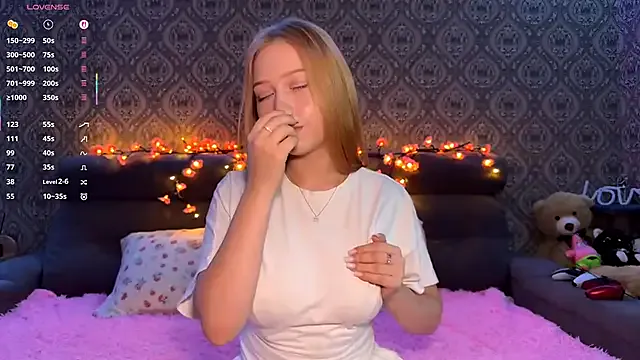 FieryAmelia from StripChat is Freechat