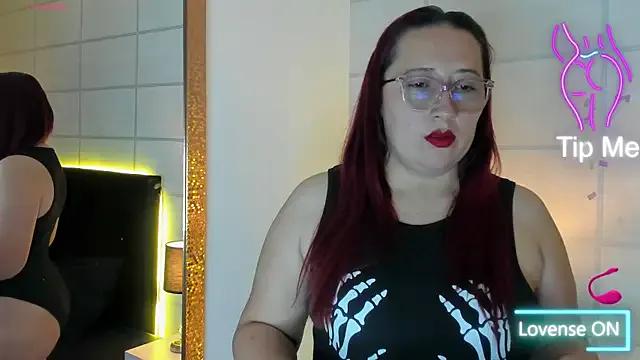 Girls: try live performances with matured performers, from dancing to quirks, in a variety of beautiful sex cams.