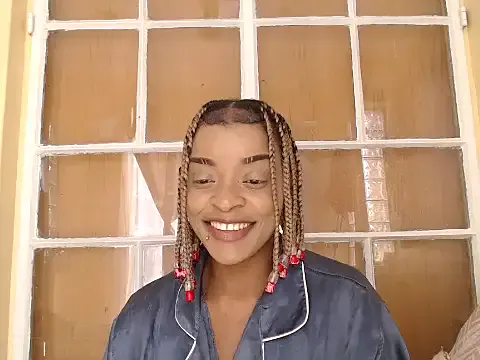 fifiqueen25 from StripChat is Freechat