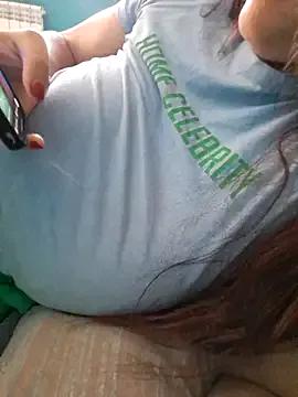 Finallytty_womandportypat from StripChat is Freechat
