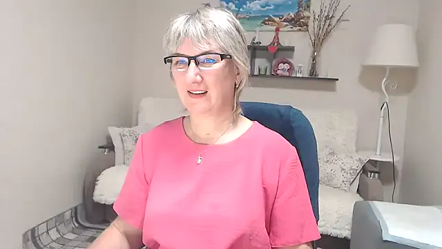 FleurMays from StripChat is Freechat