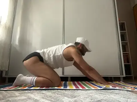 Girls: try live performances with matured performers, from dancing to quirks, in a variety of beautiful sex cams.