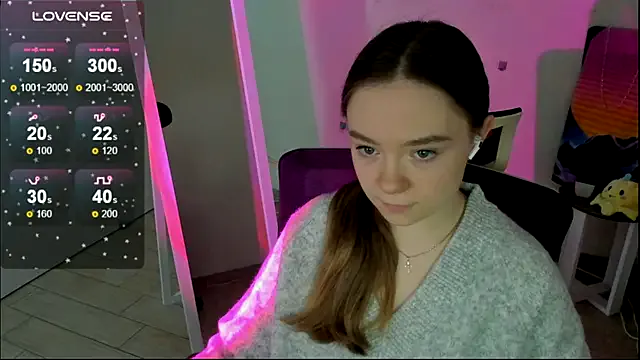 Florence_meow from StripChat is Freechat