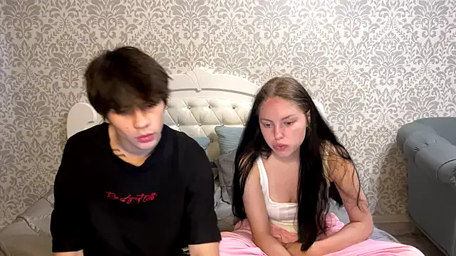 Girls: try live performances with matured performers, from dancing to quirks, in a variety of beautiful sex cams.