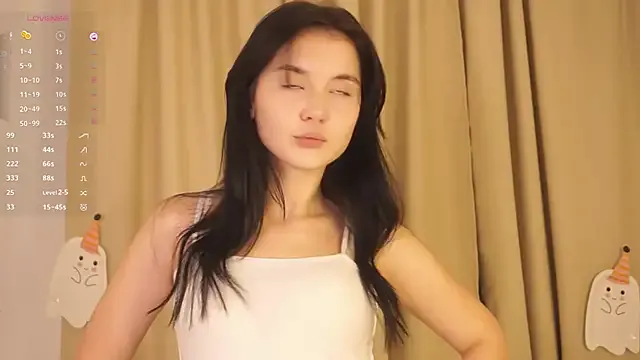 FluffKitty from StripChat is Freechat