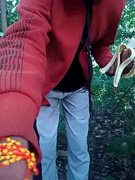 Forest_lover24 from StripChat is Freechat