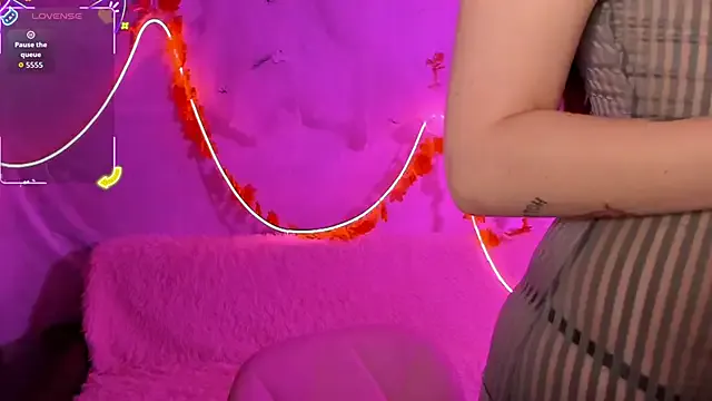 Fox_Lisa from StripChat is Freechat