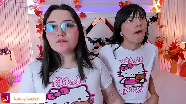 Girls: try live performances with matured performers, from dancing to quirks, in a variety of beautiful sex cams.