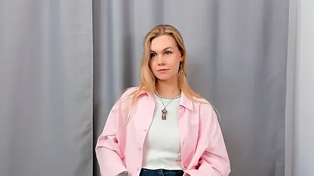 FranceDeare from StripChat is Freechat