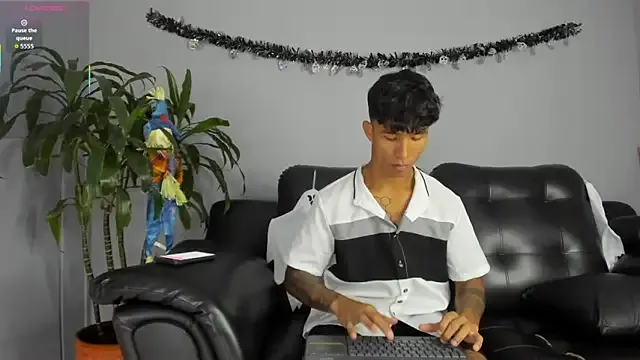 Frank98_ from StripChat