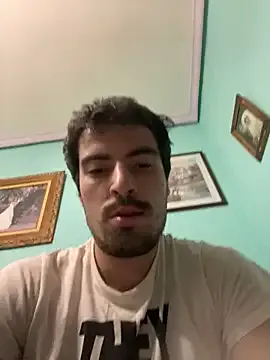 Frantri00@xh from StripChat is Freechat