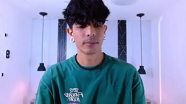 Franvill_Trato from StripChat is Freechat