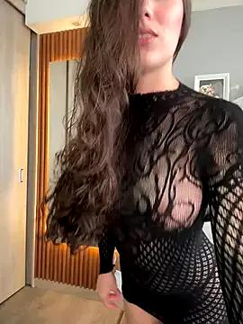 FridaKlein from StripChat is Freechat