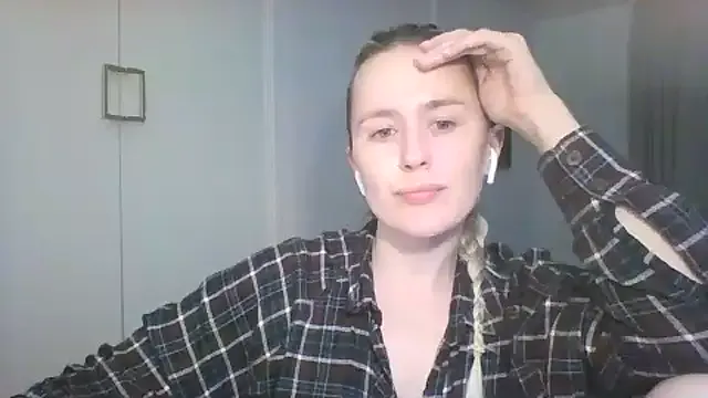 Frosian from StripChat is Freechat