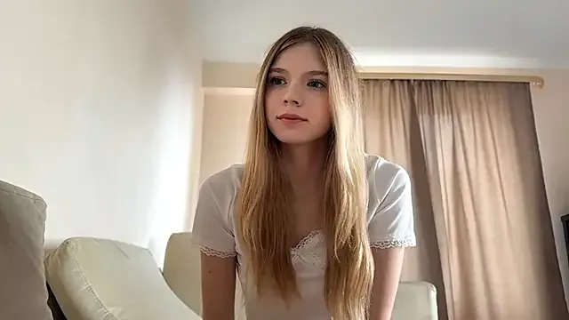 FruityXo from StripChat