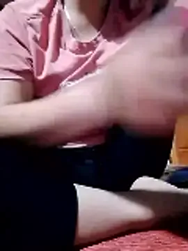 Fucksquirt2k from StripChat is Freechat