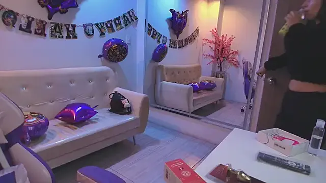 Gabriela_milani from StripChat is Freechat