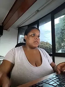 gabrielabrunette69 from StripChat is Freechat