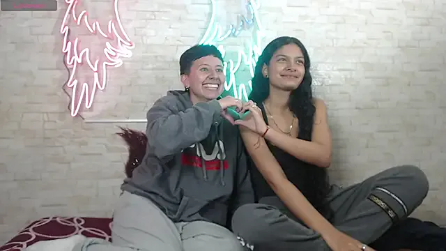 Girls: try live performances with matured performers, from dancing to quirks, in a variety of beautiful sex cams.