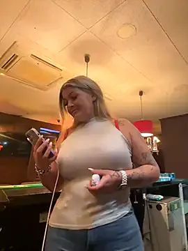 GabyHofstede from StripChat is Freechat