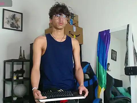 Gael_Jones from StripChat is Freechat