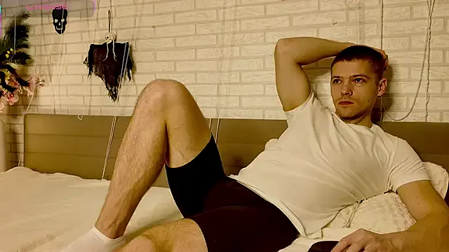 GarettVoss from StripChat is Freechat