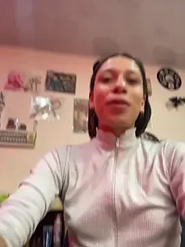 Geminis_m from StripChat is Freechat