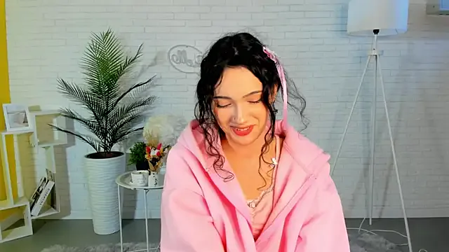 GenevaArton from StripChat