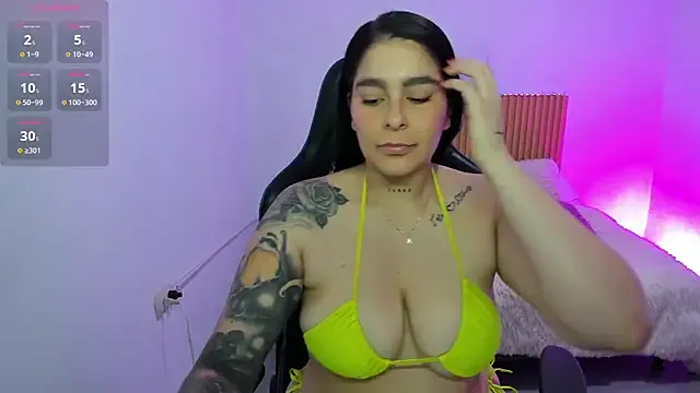 Georgina_Andrewxxx from StripChat is Freechat