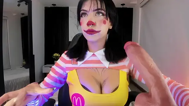 Girls: try live performances with matured performers, from dancing to quirks, in a variety of beautiful sex cams.