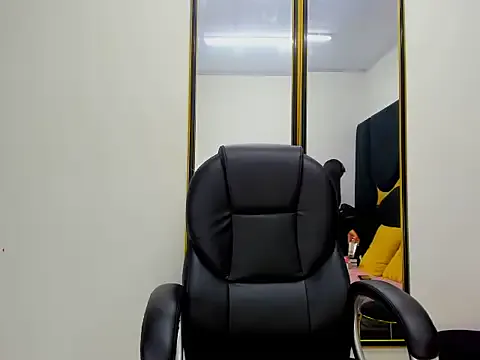 Gianna_Johnson from StripChat is Freechat