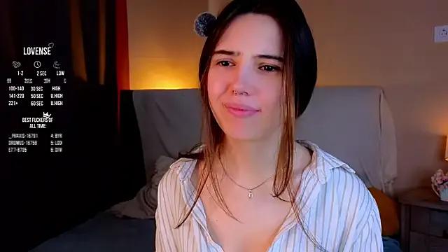 GillianDowdey from StripChat is Freechat