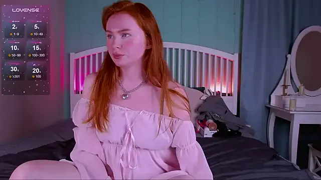 GingerArin from StripChat