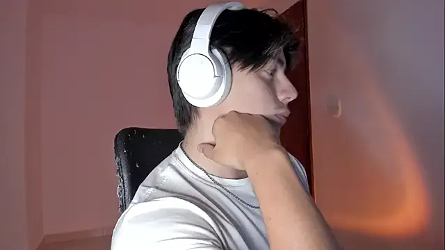 Giordano_Russo from StripChat is Freechat