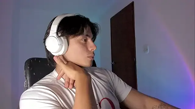 Giordano_Russo from StripChat is Freechat