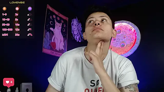 Girls: try live performances with matured performers, from dancing to quirks, in a variety of beautiful sex cams.