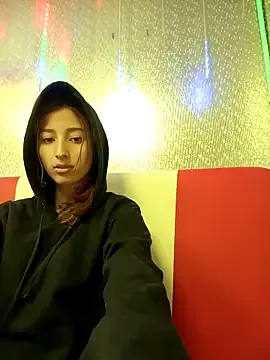 Giselle_miau from StripChat is Freechat